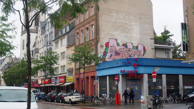 Graffiti Bombing in Köln - Photo by Ihrefeld1 - Lukas21 (2016)