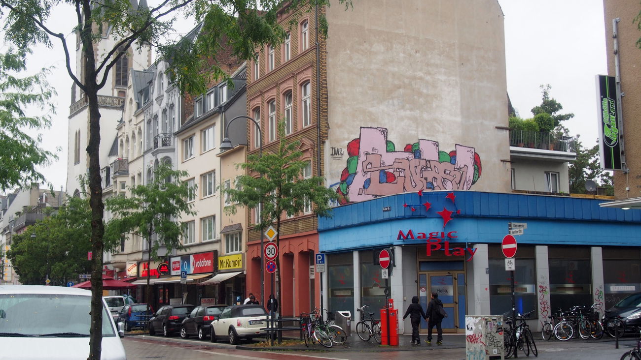 Graffiti Bombing in Köln - Photo by Ihrefeld1 - Lukas21 (2016)