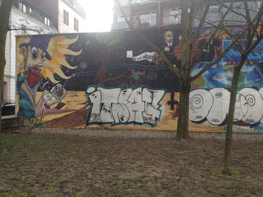 Graffiti Bombing in Köln - Photo by Ihrefeld1 - EQT, itsag (2016)