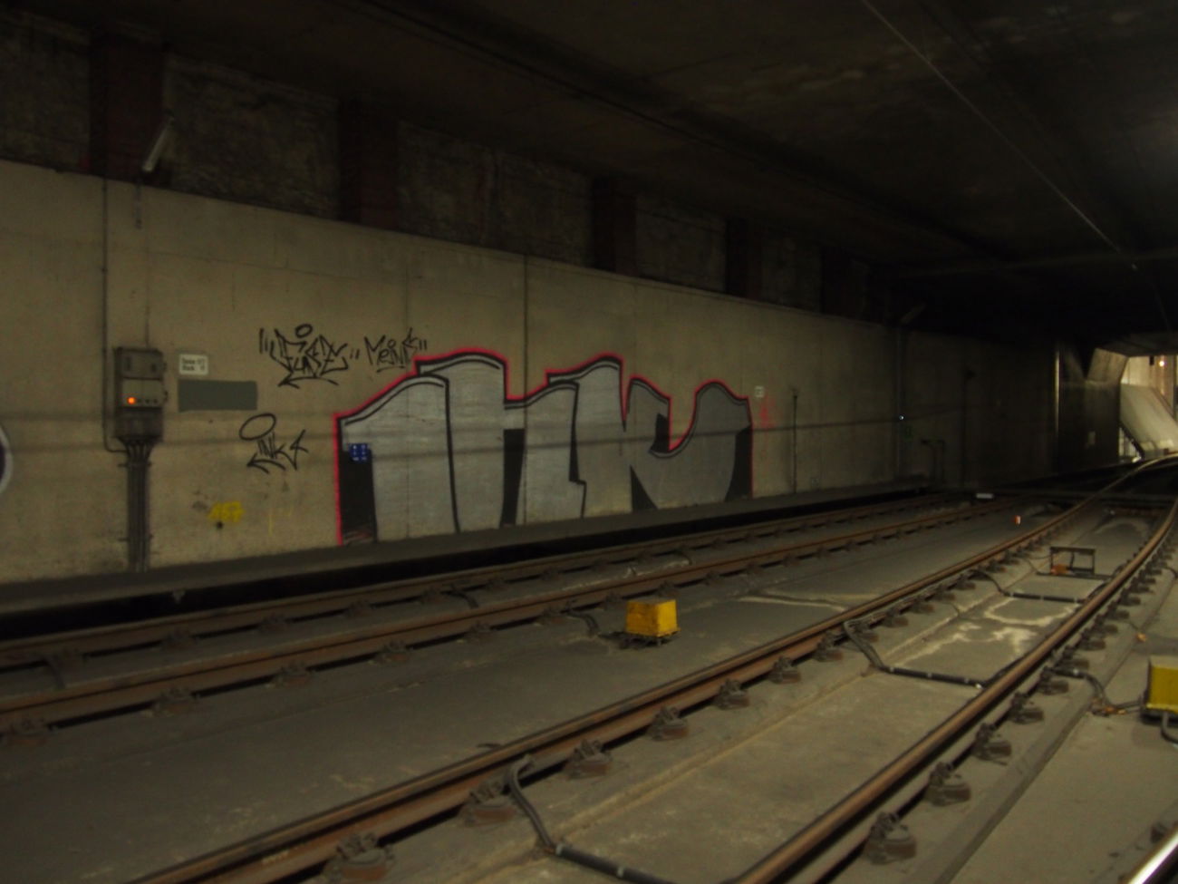 Graffiti Bombing in Köln - Photo by Ihrefeld1 - INK