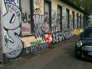 Graffiti Bombing in Köln - Photo by Ihrefeld1 - DS, Mazar, 1.FC