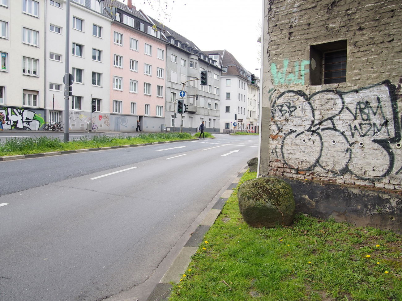 Graffiti Bombing in Köln - Photo by Ihrefeld1 - Zet