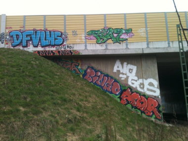 Graffiti in Köln - Photo by Ihrefeld1 - DFVLHS, Rat, Topas