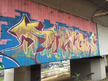 Graffiti Bombing in Köln - Photo by Ihrefeld1 - Puton