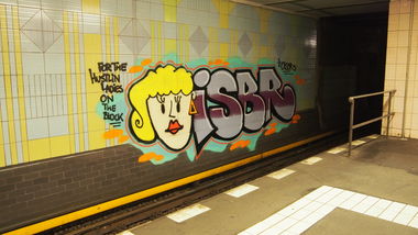 Graffiti Wall in BERLIN - Photo by Ihrefeld1 - Oisbr (2016)