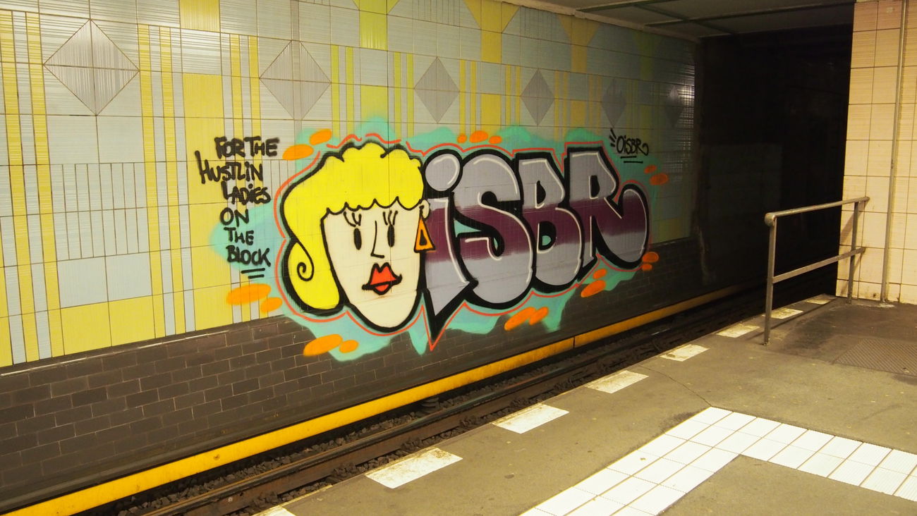 Graffiti Wall in BERLIN - Photo by Ihrefeld1 - Oisbr (2016)