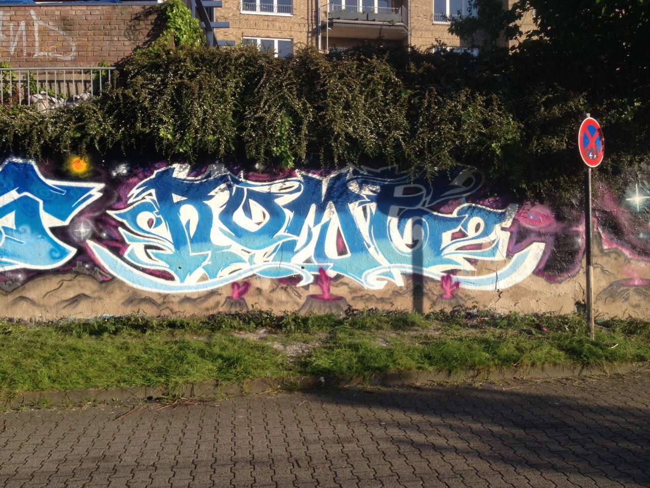 Graffiti Wall in Köln - Photo by Ihrefeld1 - Rome (2015)