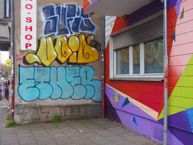 Graffiti Bombing in Köln - Photo by Ihrefeld1 - Sufig, Void, Ether