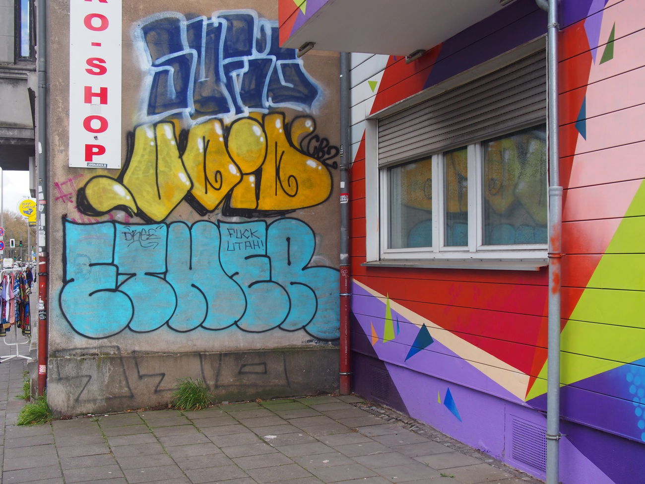 Graffiti Bombing in Köln - Photo by Ihrefeld1 - Sufig, Void, Ether