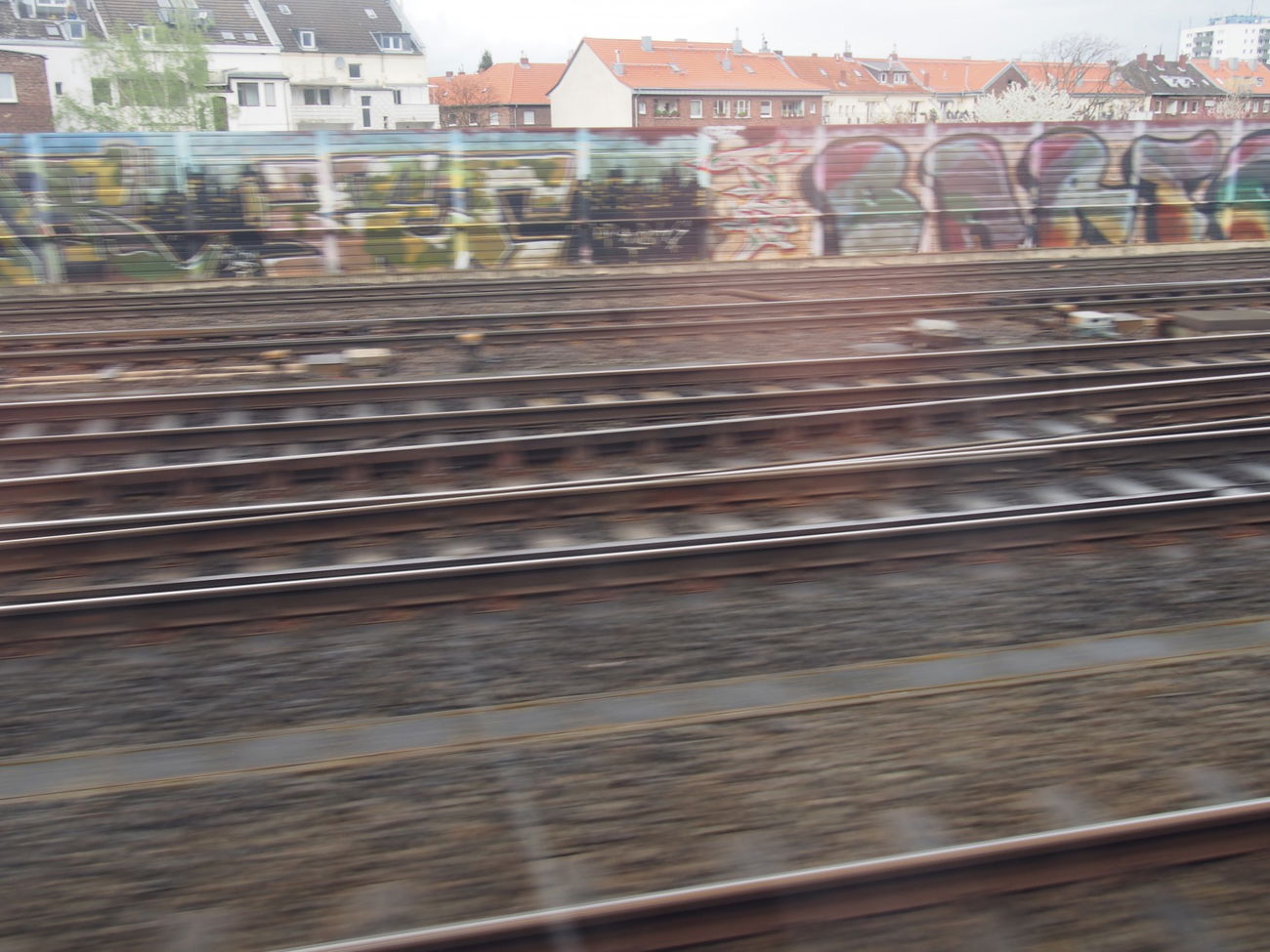 Graffiti Bombing in Köln - Photo by Ihrefeld1 - Zet, Barto