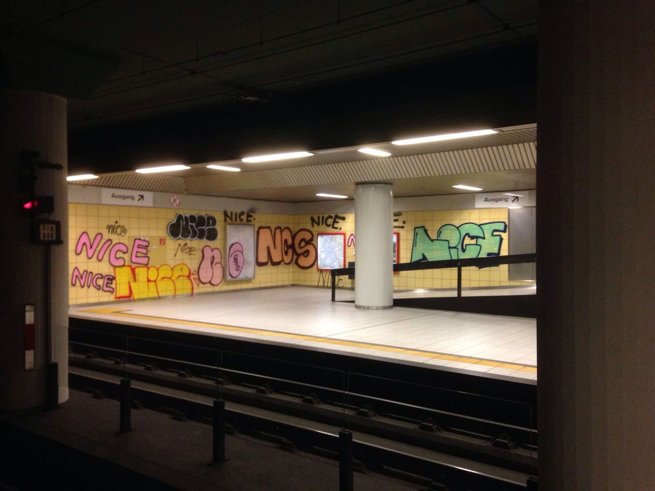 Graffiti Wall in Köln - Photo by Ihrefeld1 - NC, Nice (2016)