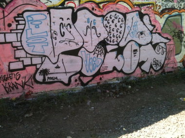 Graffiti in Köln - Photo by Ihrefeld1 - Void, Pilot (2015)