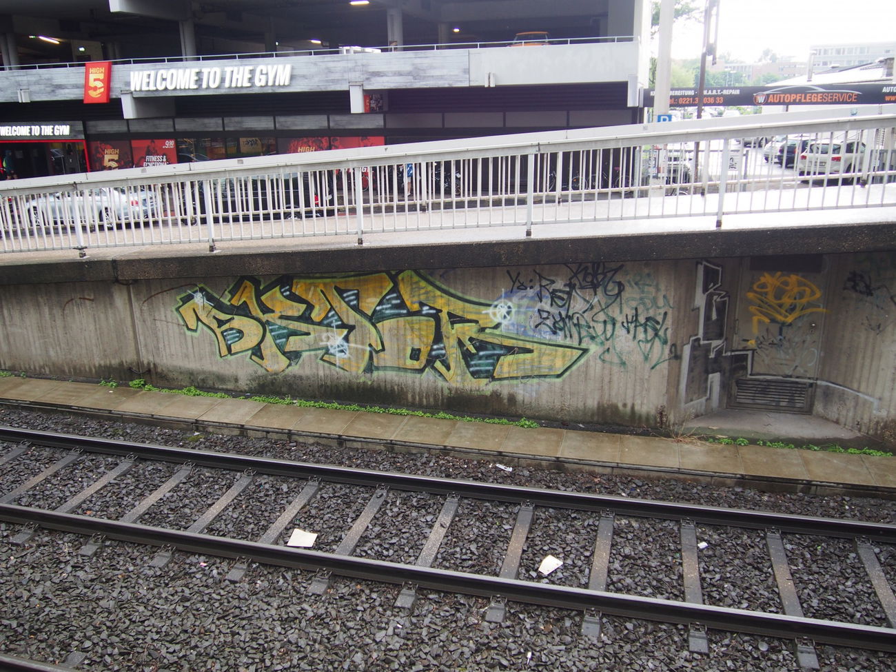 Graffiti Bombing in Köln - Photo by Ihrefeld1 - Aktor, OBK