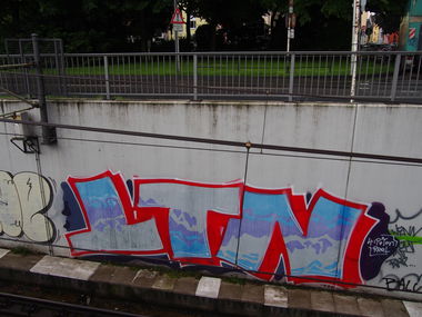 Graffiti Bombing in Köln - Photo by Ihrefeld1 - LTN