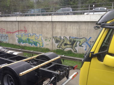 Graffiti Bombing in Köln - Photo by Ihrefeld1 - Pokal, SCT