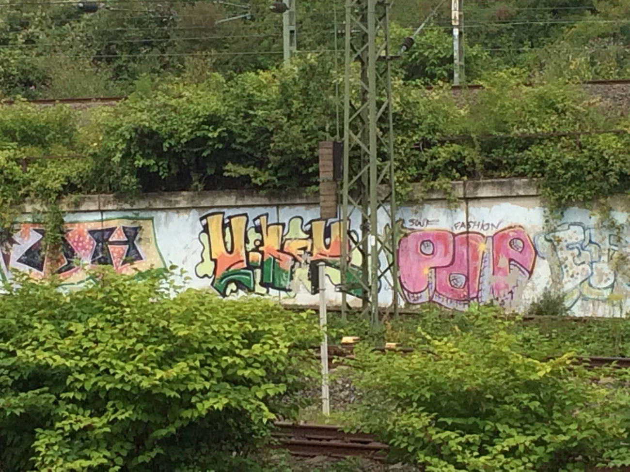 Graffiti Bombing in Köln - Photo by Ihrefeld1 - Biker, Pop