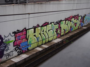 Graffiti Bombing in Köln - Photo by Ihrefeld1 - HACF, KVS