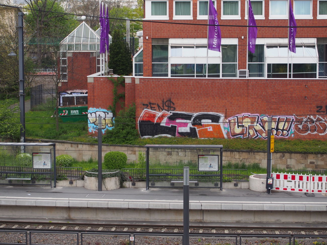Graffiti Bombing in Köln - Photo by Ihrefeld1 - VBM, KES, LTN