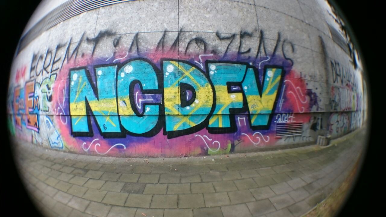 Graffiti Bombing in Köln - Photo by Ihrefeld1 - NCDFV