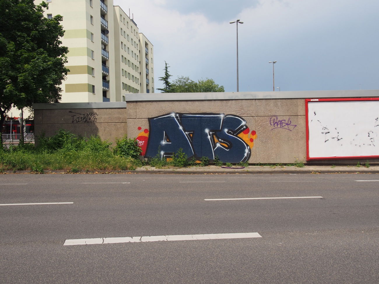 Graffiti Bombing in Köln - Photo by Ihrefeld1 - ATS (2016)