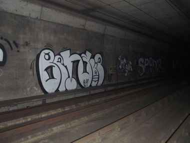 Graffiti Wall in Köln - Photo by Ihrefeld1 - Behave, INF, IMR