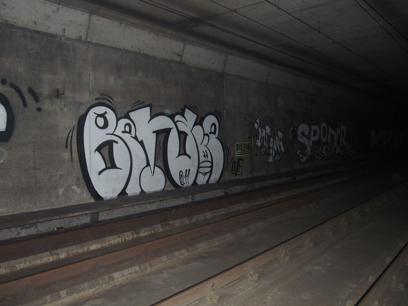 Graffiti Wall in Köln - Photo by Ihrefeld1 - Behave, INF, IMR