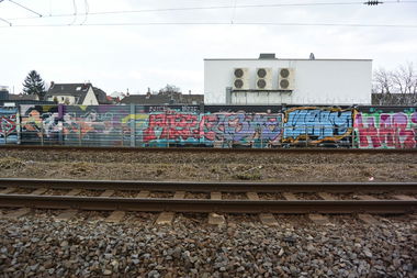 Graffiti Bombing in Köln - Photo by Ihrefeld1 - Pezze, Uboat, Mean