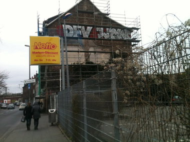 Graffiti Bombing in Köln - Photo by Ihrefeld1 - DFV, LTN