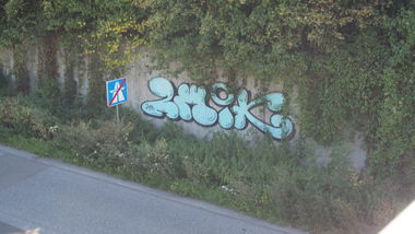 Graffiti Bombing in Köln - Photo by Ihrefeld1 - Zwik