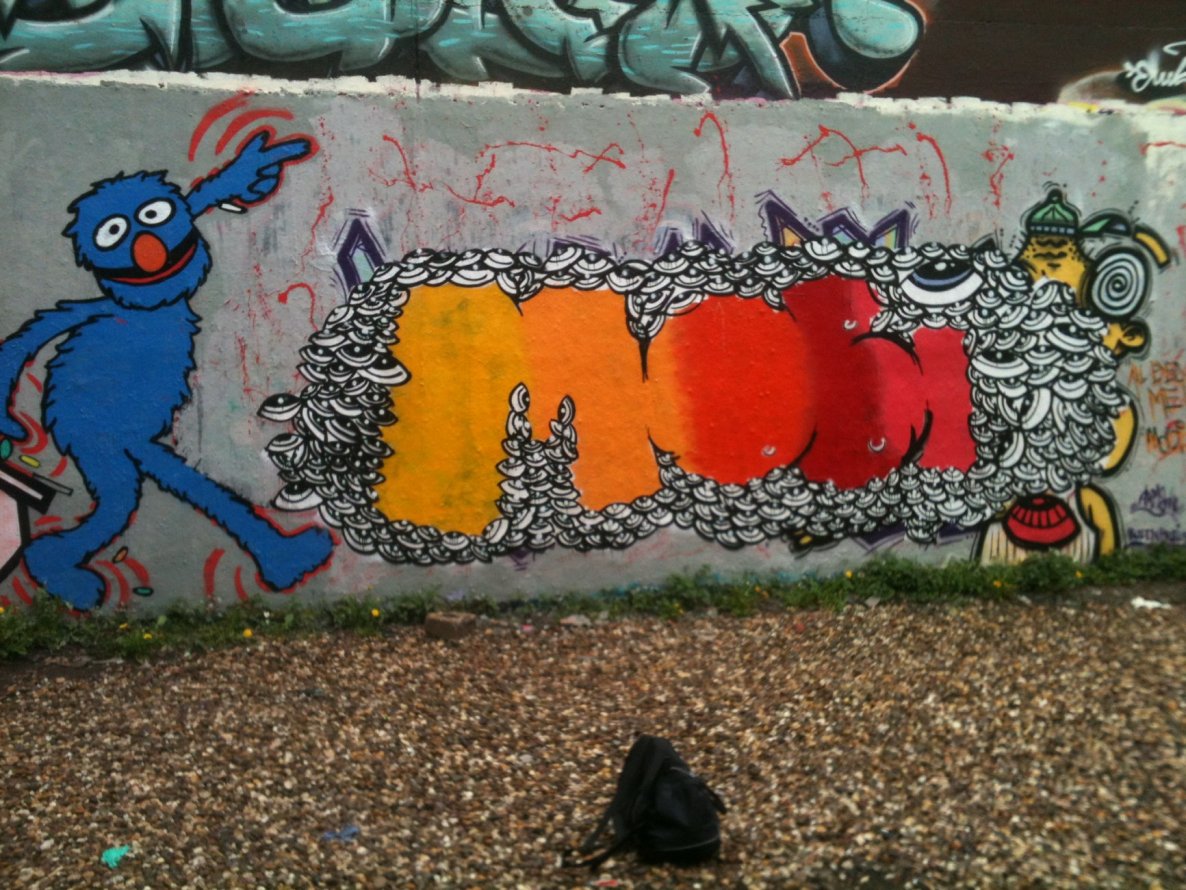 Graffiti Wall in Köln - Photo by Ihrefeld1 - Mobi (2015)