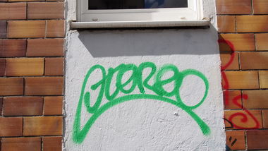 Graffiti Artwork in Berlin - Photo by Ihrefeld1 - Stereo