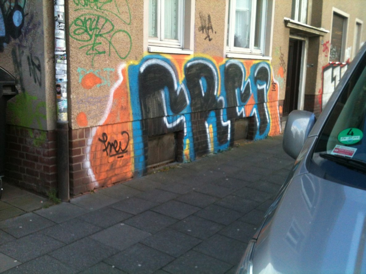 Graffiti Bombing in Köln - Photo by Ihrefeld1 - Frei (2015)