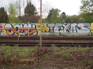 Graffiti Bombing in Köln - Photo by Ihrefeld1 - Sone, Texas