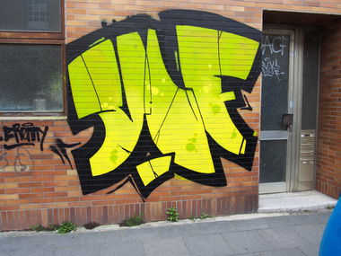 Graffiti Bombing in Köln - Photo by Ihrefeld1 - Ulf