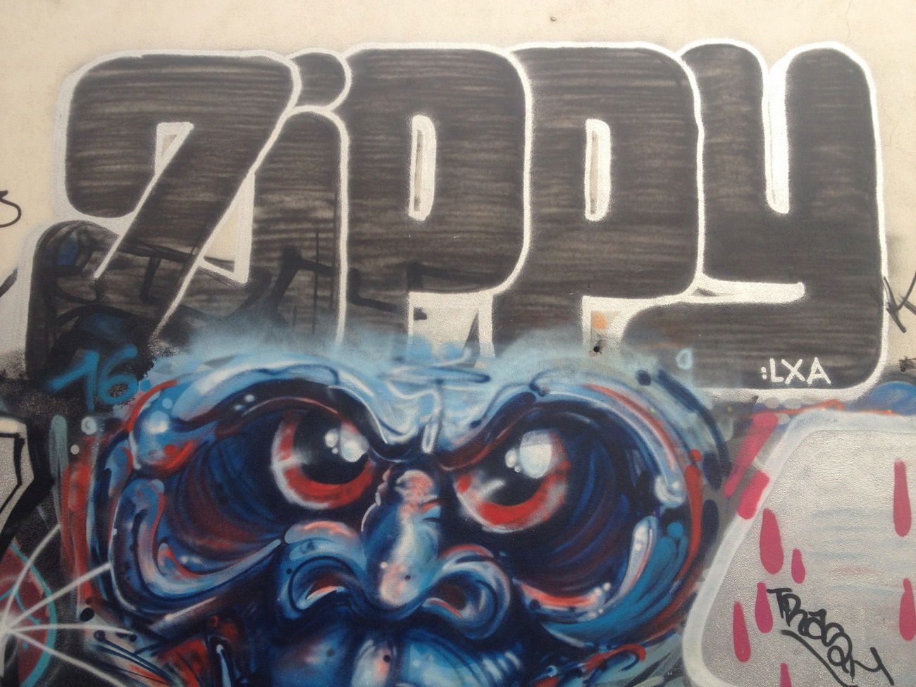 Graffiti Wall in Köln - Photo by Ihrefeld1 - Zipp, Zippy, Zippo (2016)