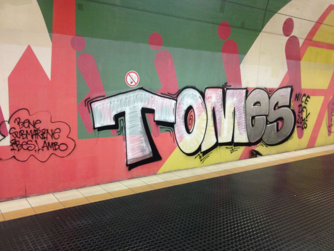 Graffiti Bombing in Köln - Photo by Ihrefeld1 - Tomes (2016)