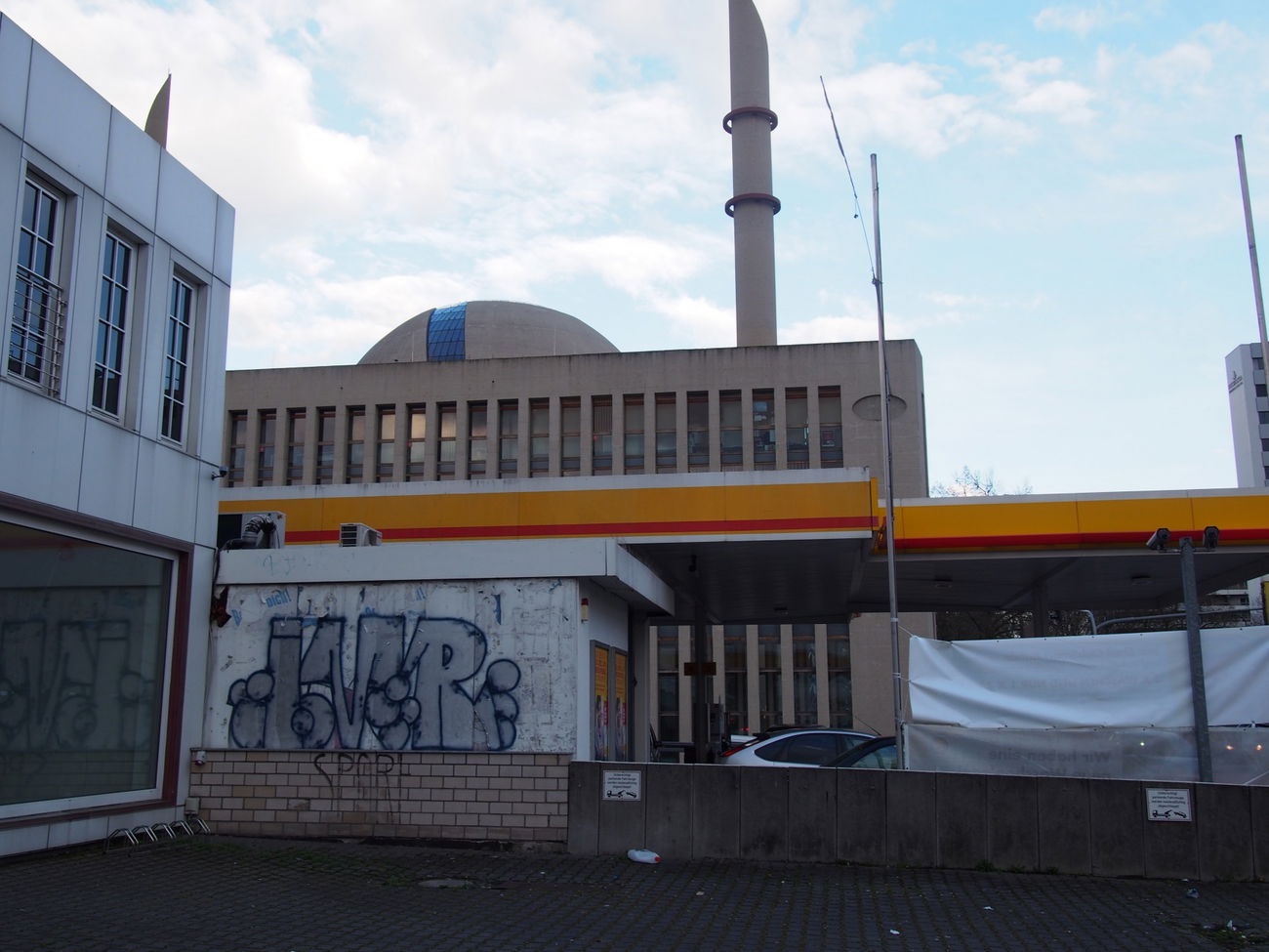 Graffiti Bombing in Istanbul - Photo by Ihrefeld1 - IMR