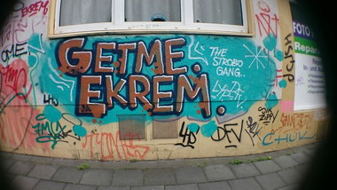 Graffiti Bombing in Köln - Photo by Ihrefeld1 - Getme, Ekrem
