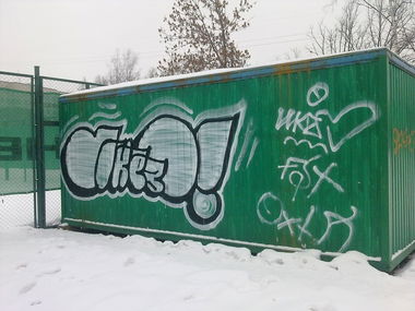 Graffiti Bombing in Saint Petersburg - Photo by Ikezo (2013)