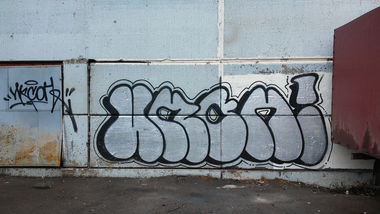 Graffiti Wall in Рф - Photo by Ikson - graff, chrome, throwup (2017)