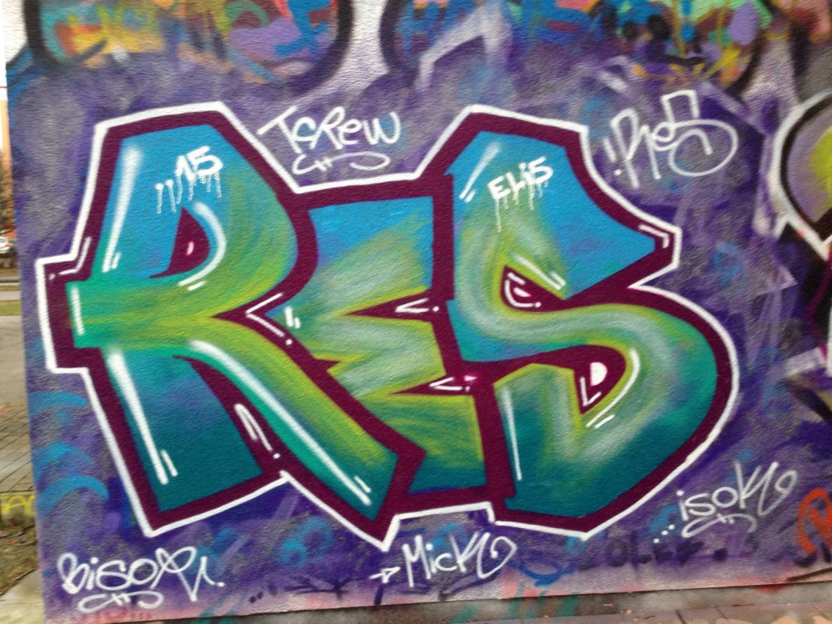 Graffiti Wall - Photo by Ilovemilf193