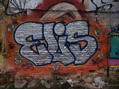 Graffiti Wall - Photo by Ilovemilf193