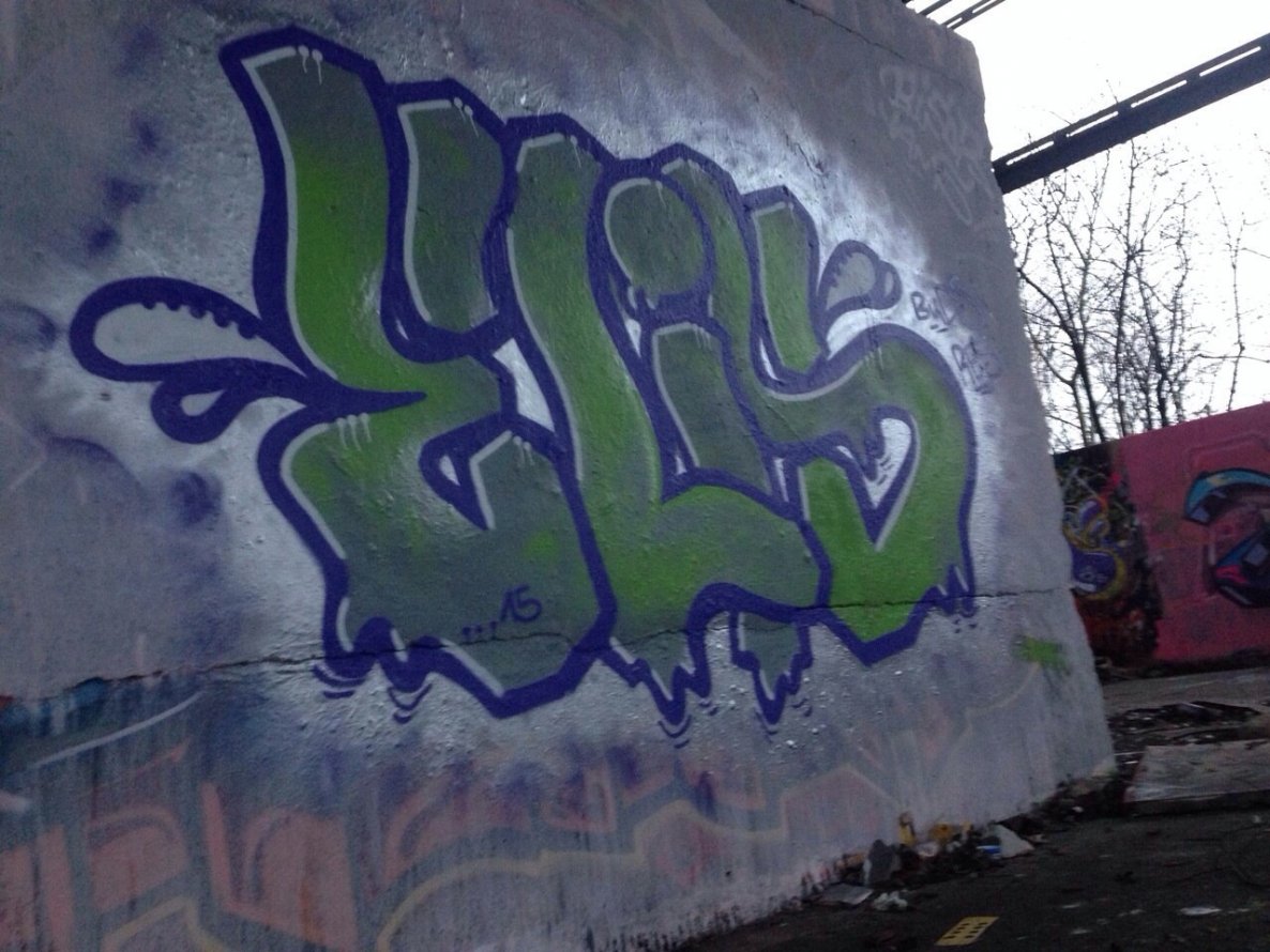 Graffiti Wall - Photo by Ilovemilf193