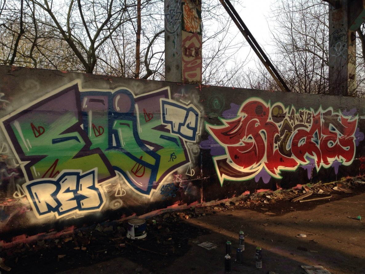 Graffiti Wall - Photo by Ilovemilf193