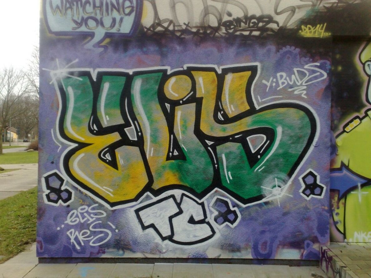 Graffiti Wall - Photo by Ilovemilf193