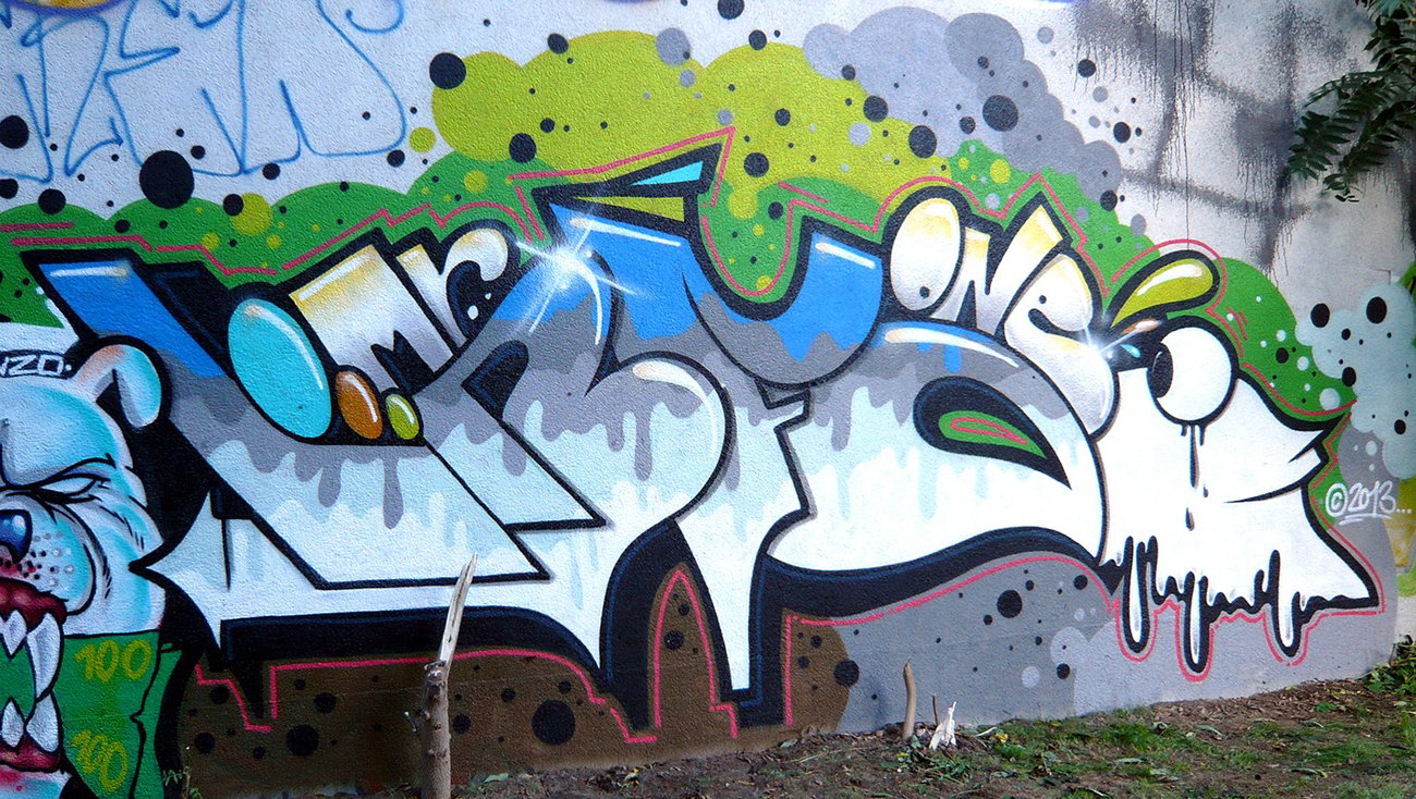Graffiti Wall - Photo by Info - Mr.Info
