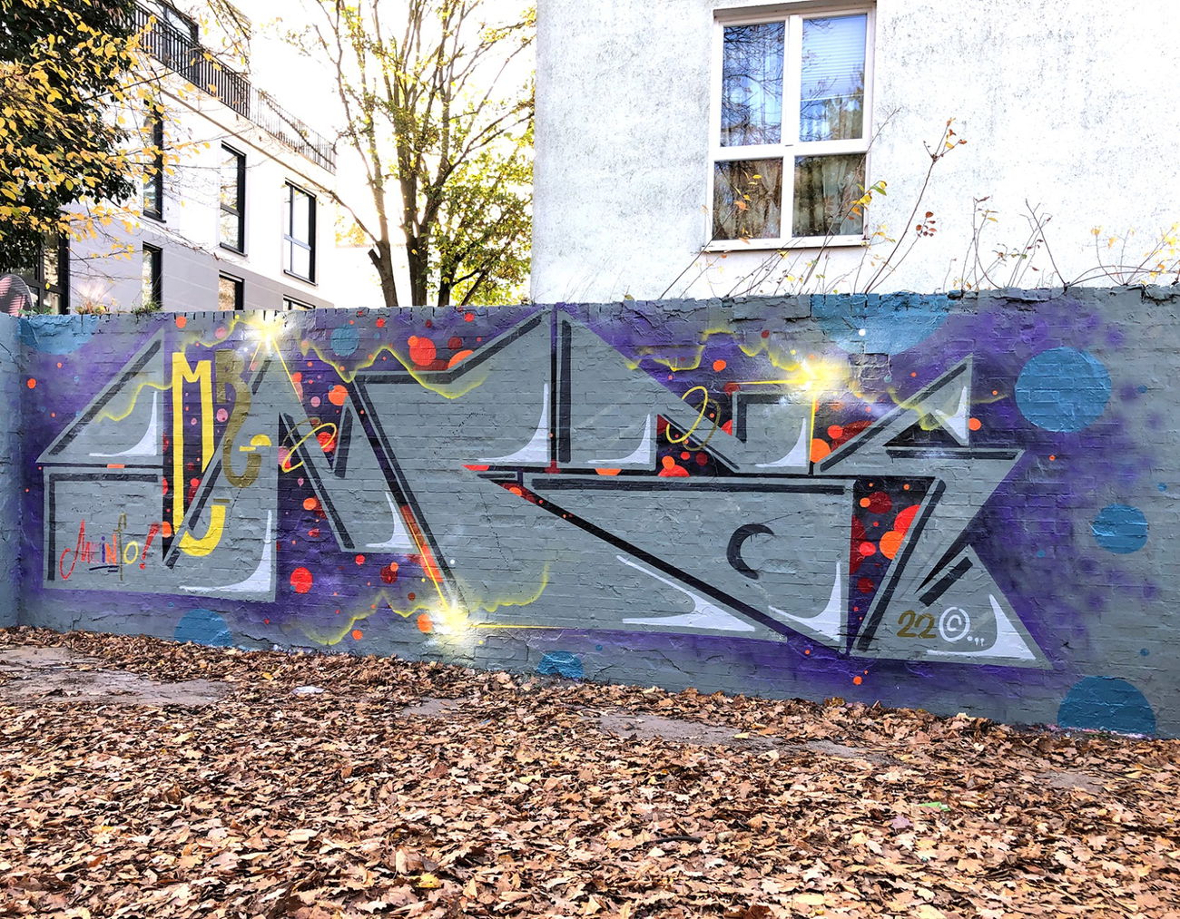 Graffiti Wall - Photo by Info