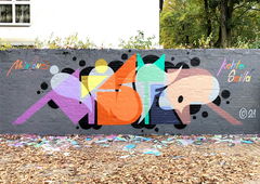 Graffiti Wall - Photo by Info