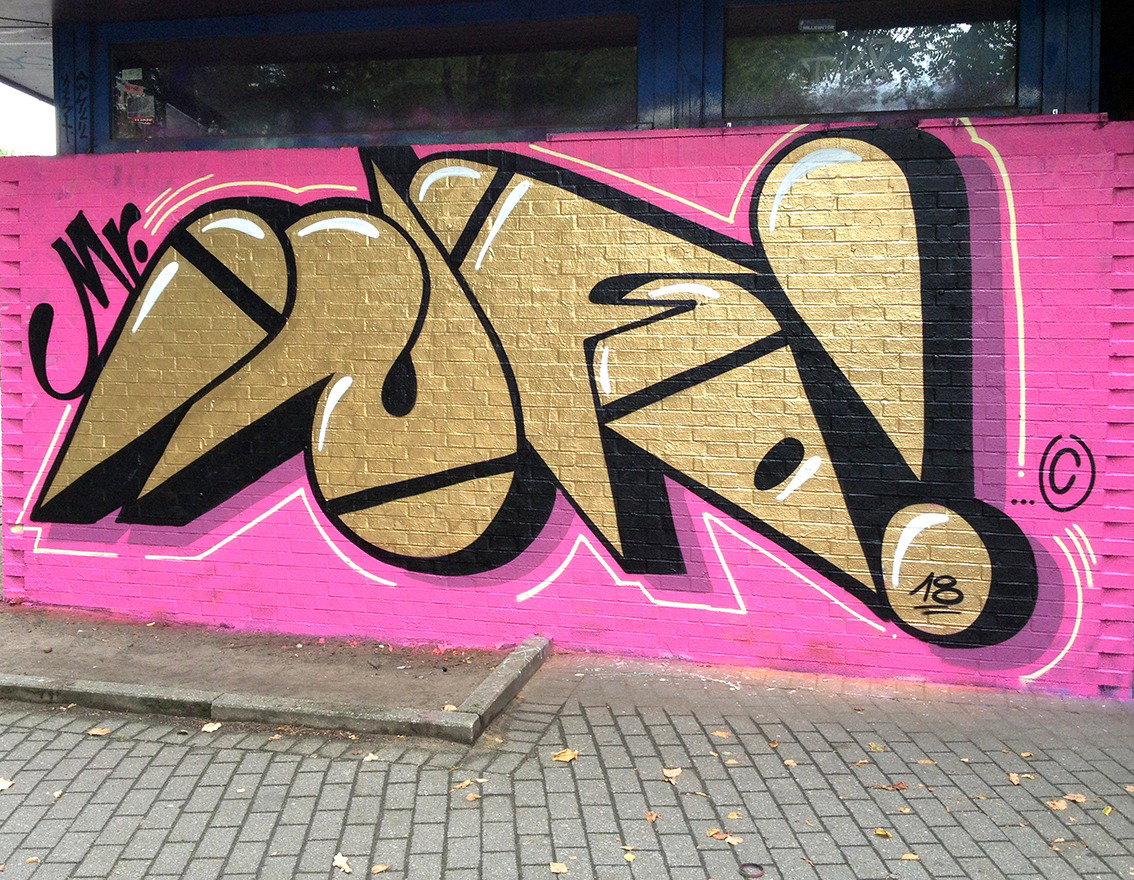 Graffiti Wall - Photo by Info