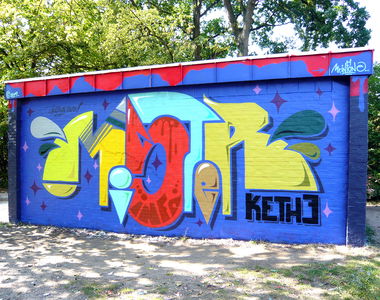 Graffiti Wall - Photo by Info